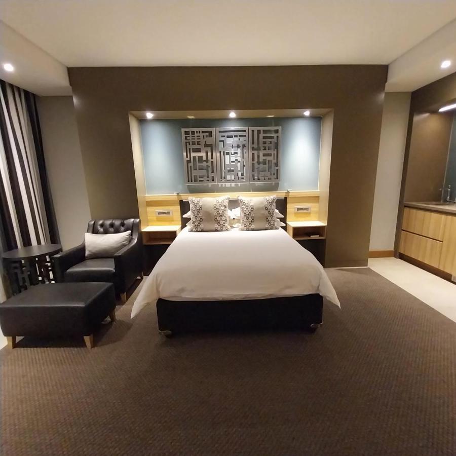 Kupferquelle Resort Цумеб Екстериор снимка